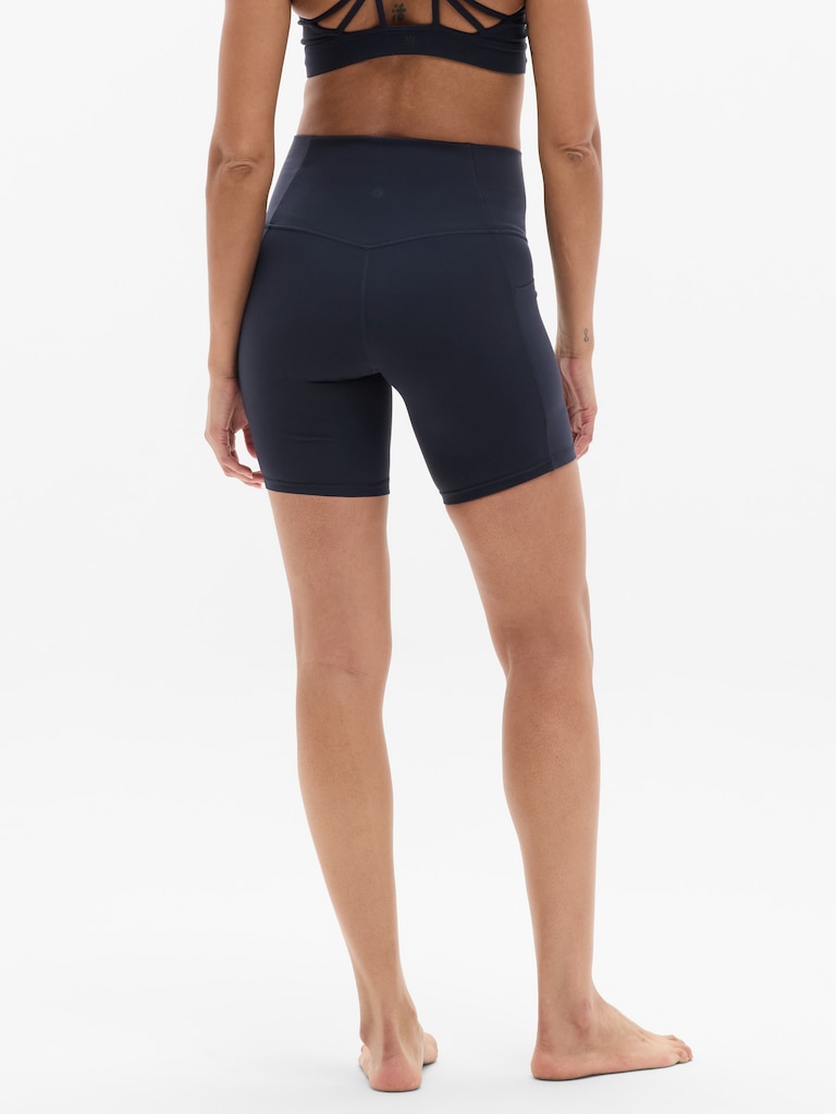 Salutation Stash High Rise 7" Short